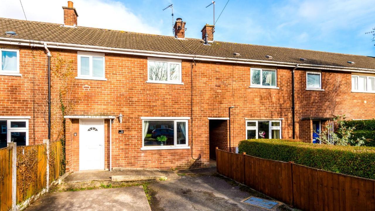 Newhall Road - 4 Bedroom Chester Home - Parking Wervin Exterior foto